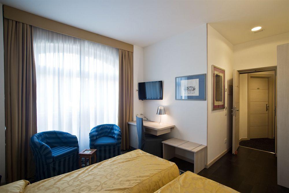Hotel Appia 442 Roma Exterior foto